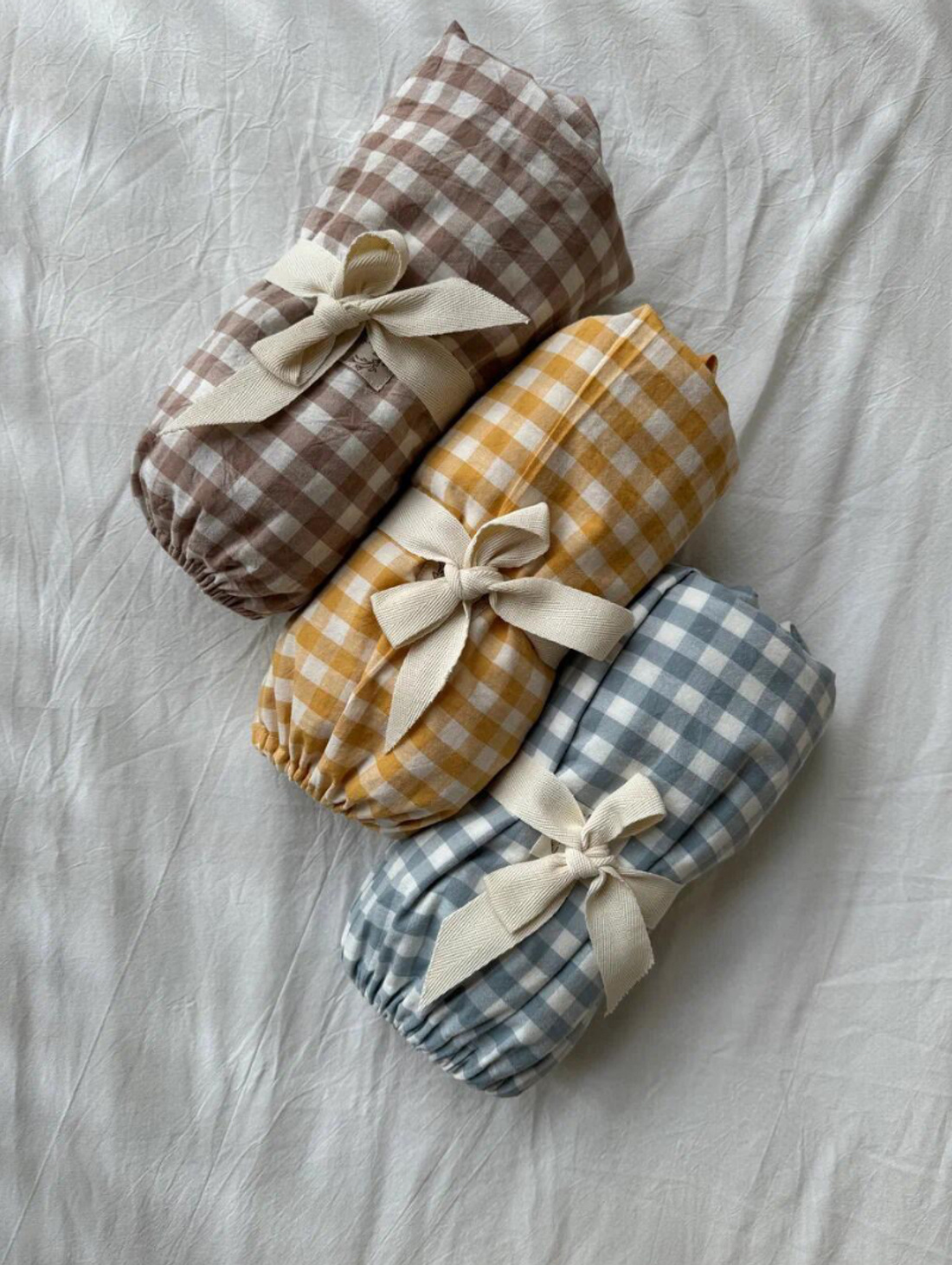 Простынь на резинке "Цветная клетка" стираный хлопок - фотография товара