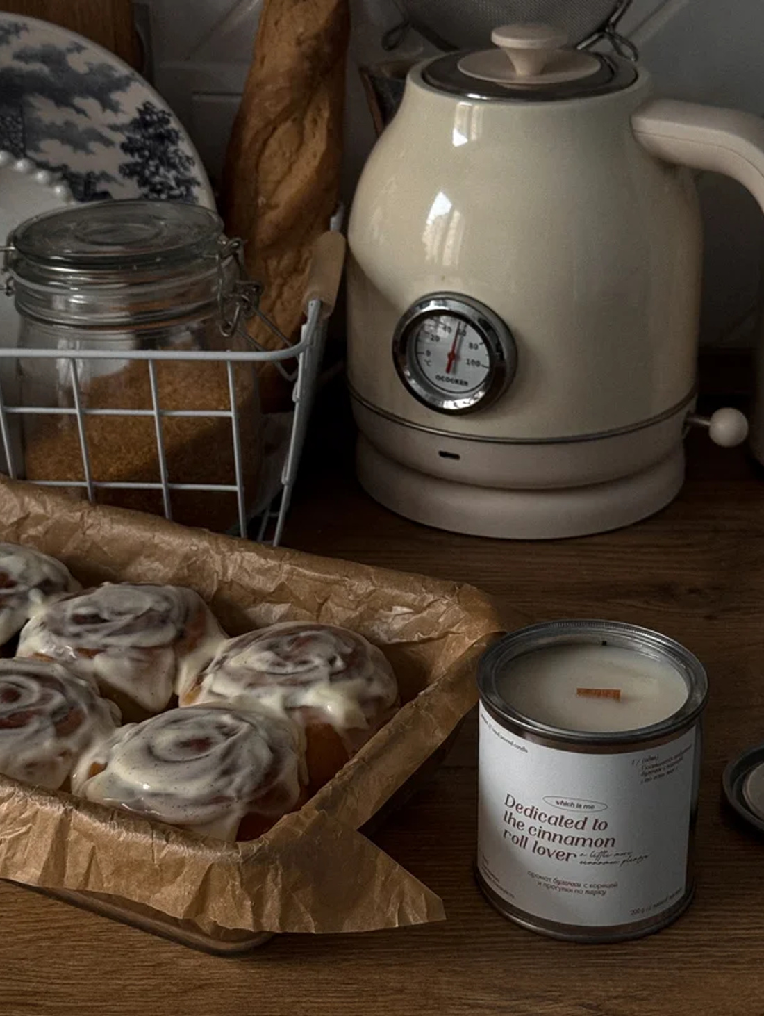 Соевая свеча "Посвящается любителю булочки с корицей" - фотография товара