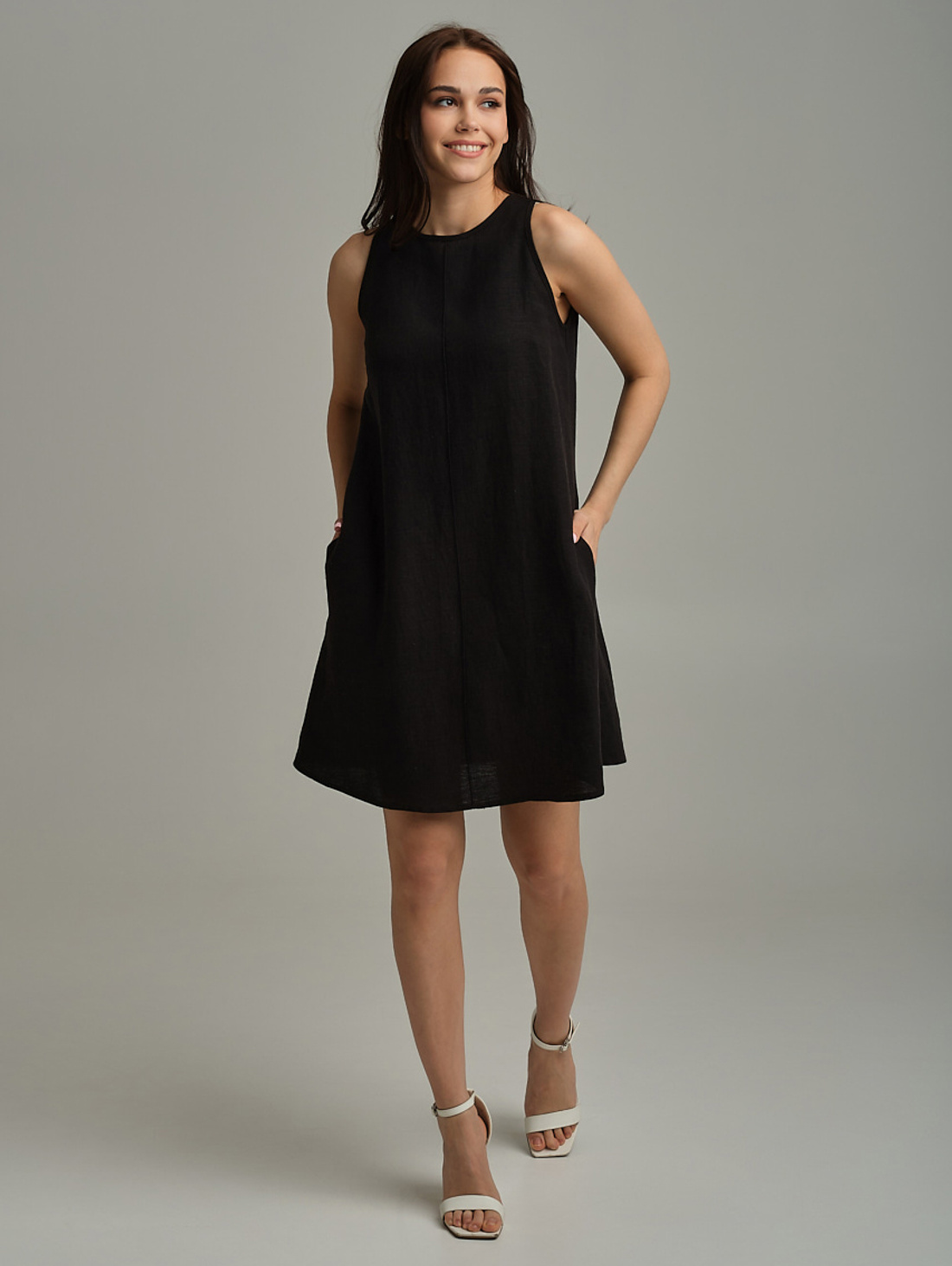 Платье изо льна трапеция черный - фотография товара