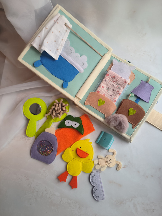 Книжка Игрушка "Олененок"