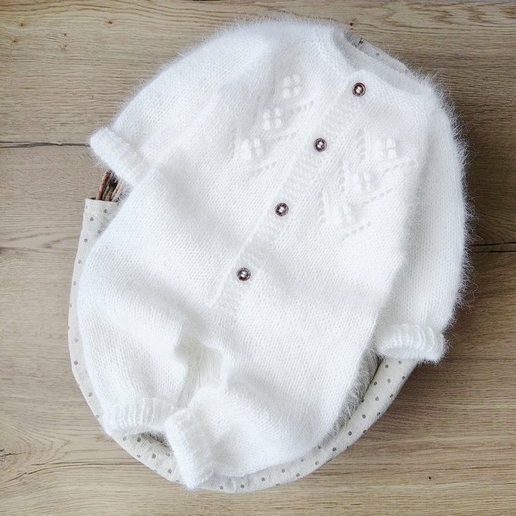 Детский вязаный комбинезон для новорожденных