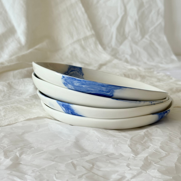 Тарелка нерикоми синий фарфор