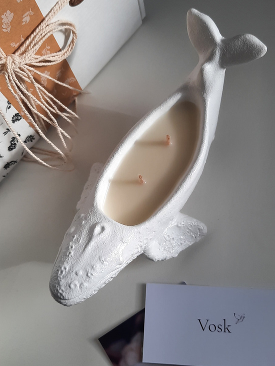 Свеча "Кит" с ароматом кашемировое дерево