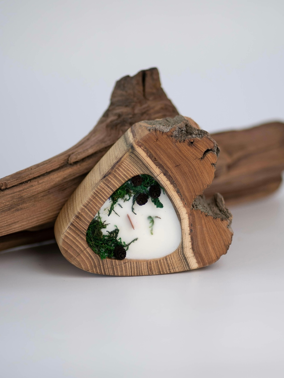 Свеча «Густой лес» - фотография товара