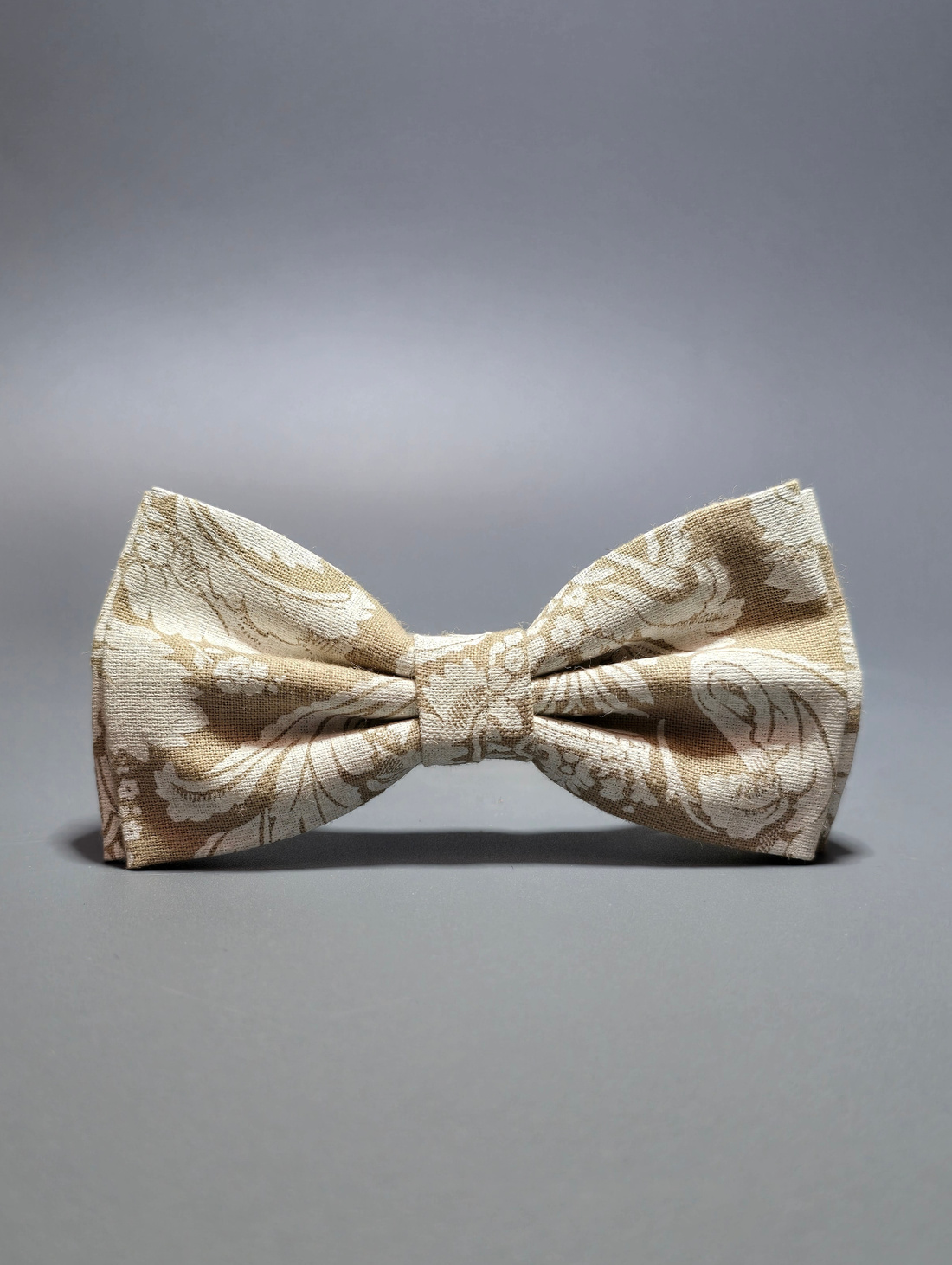 Галстук-бабочка для мальчика "Какао с молоком" - фотография товара