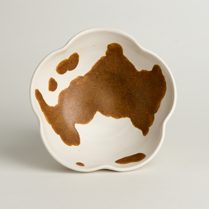 Фигурный боул "Коровка светлая"