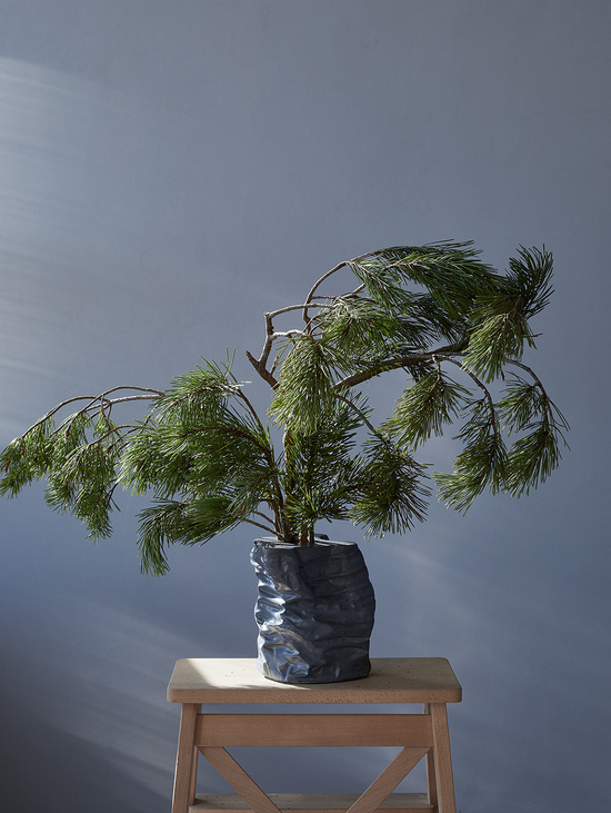 Ваза "Wavy Vase" Графит