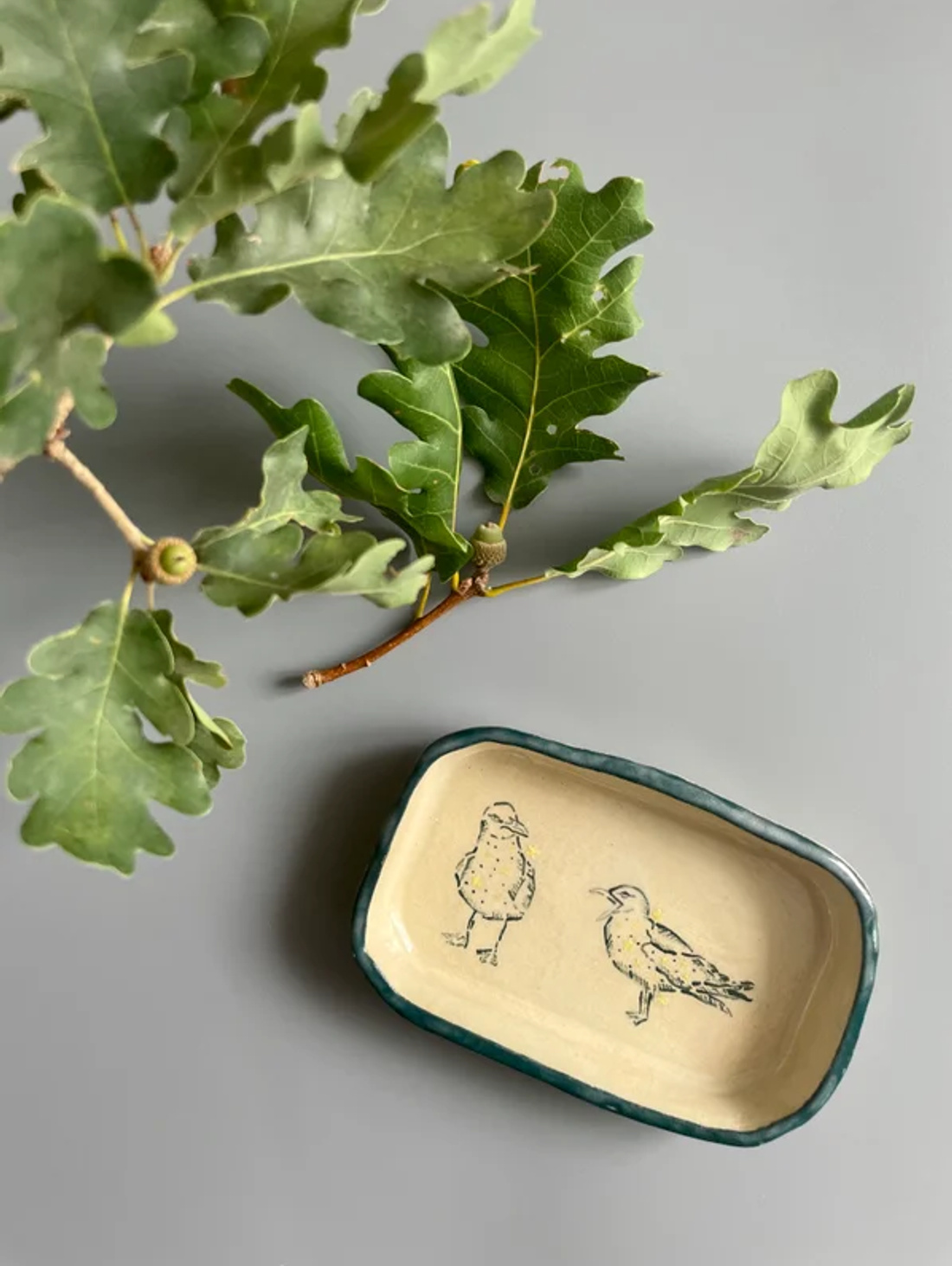 Тарелка керамическая «Чайки-подружки» - фотография товара