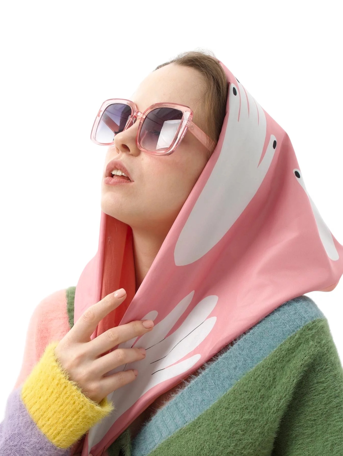 Косынка "Руки на розовом" - фотография товара