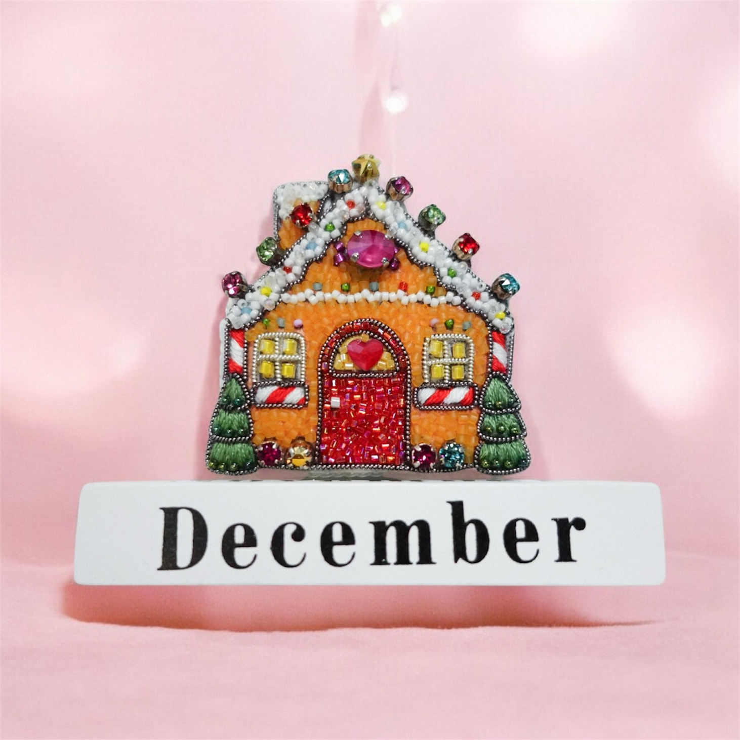 Брошь Пряничный Домик - фотография товара