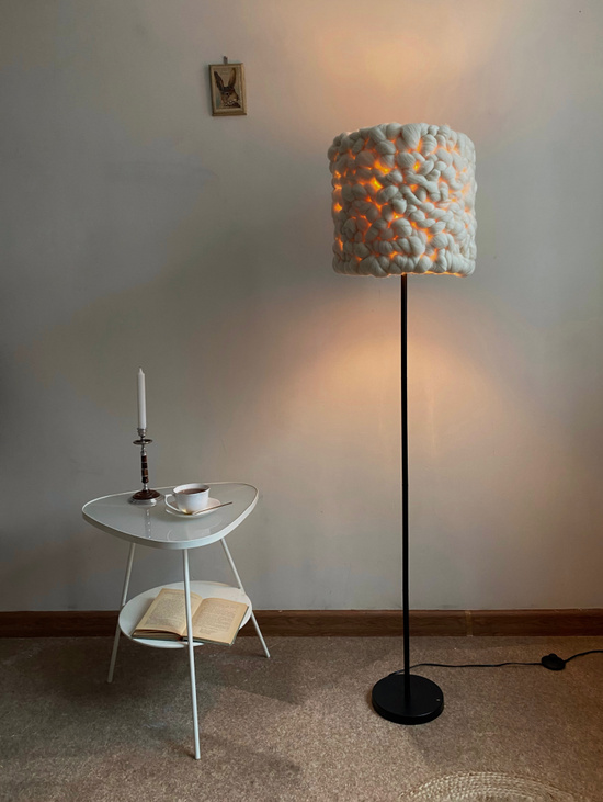 Торшер с абажуром из мериноса