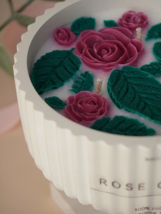 Аромасвеча "Rose candle"