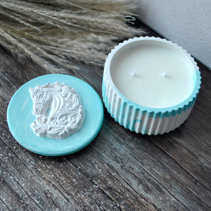 Свеча ароматическая "Конь барельеф"