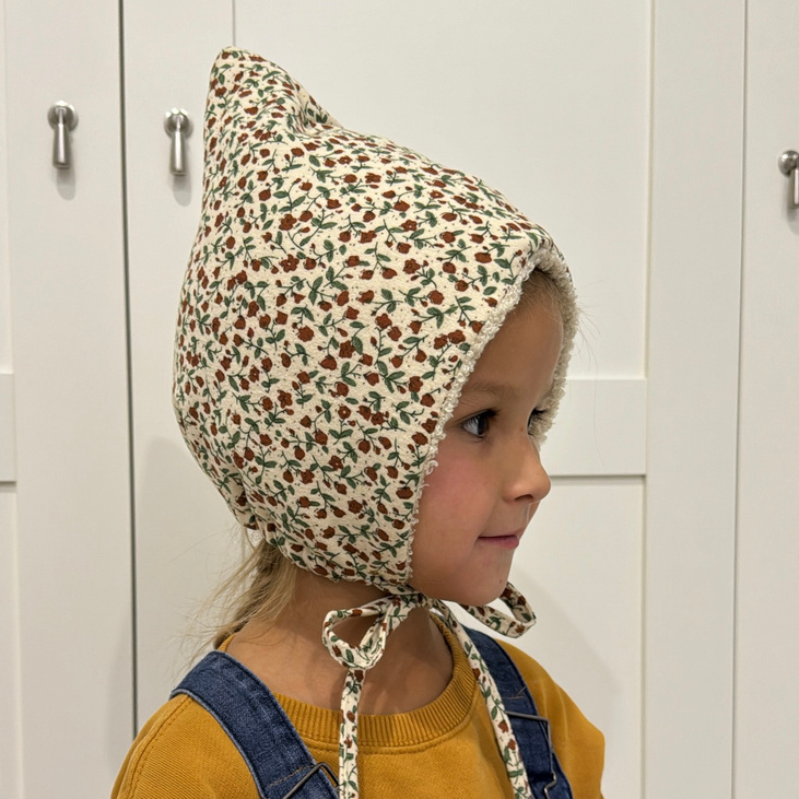 Шапка гномик