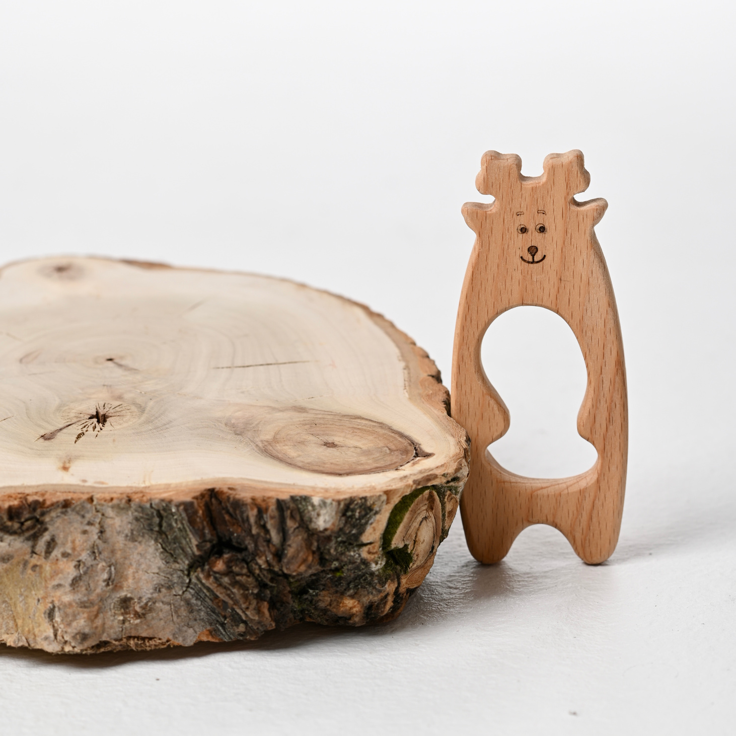 Грызунок из бука Олень - фотография товара