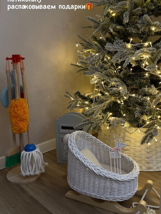 Плетеные санки для кукол. Кукольные санки