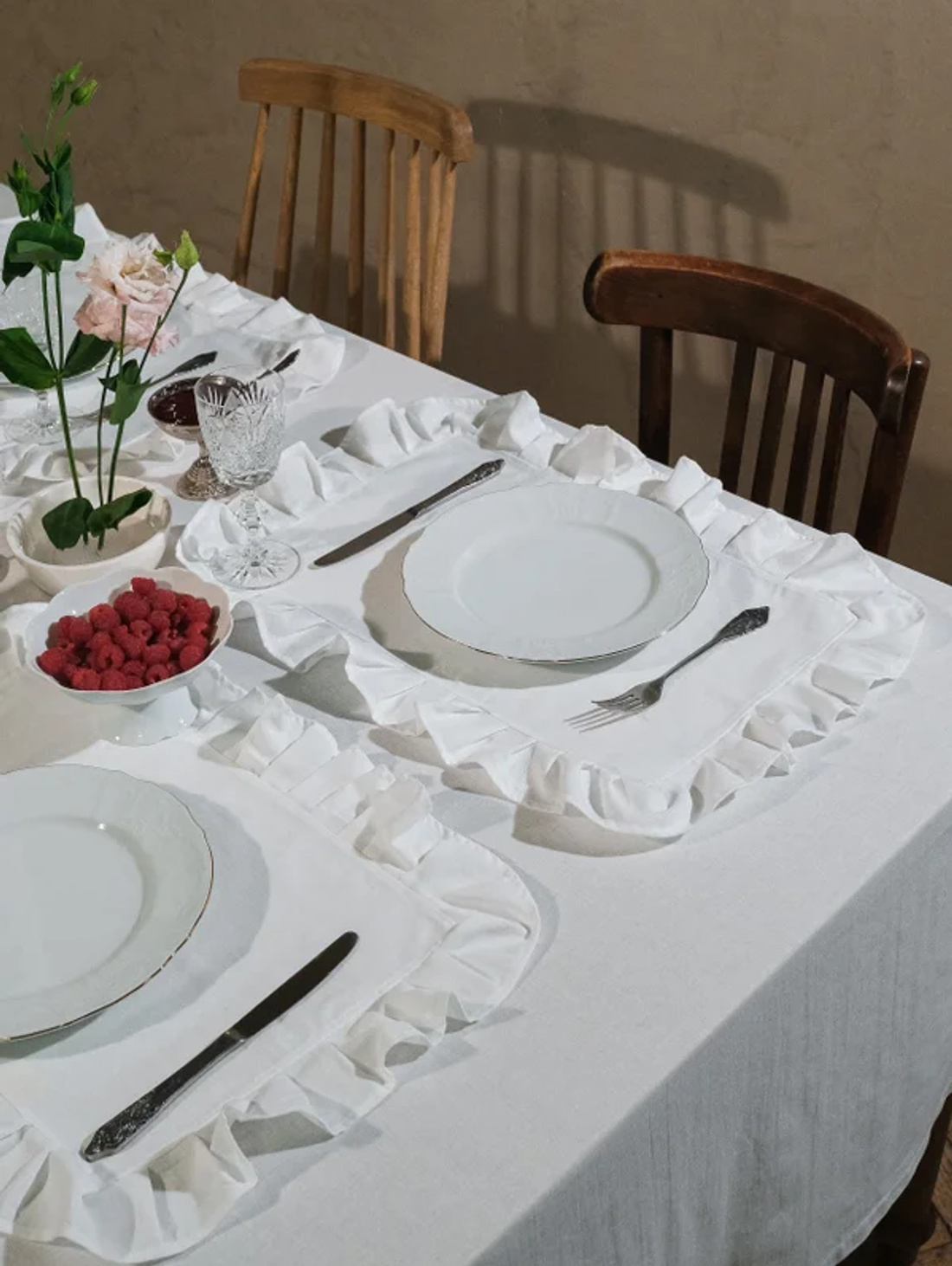 Плейсмат с рюшами из льна и хлопка, белый - фотография товара