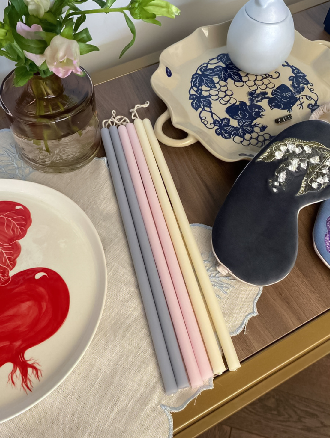 Свеча тонкая высокая - фотография товара