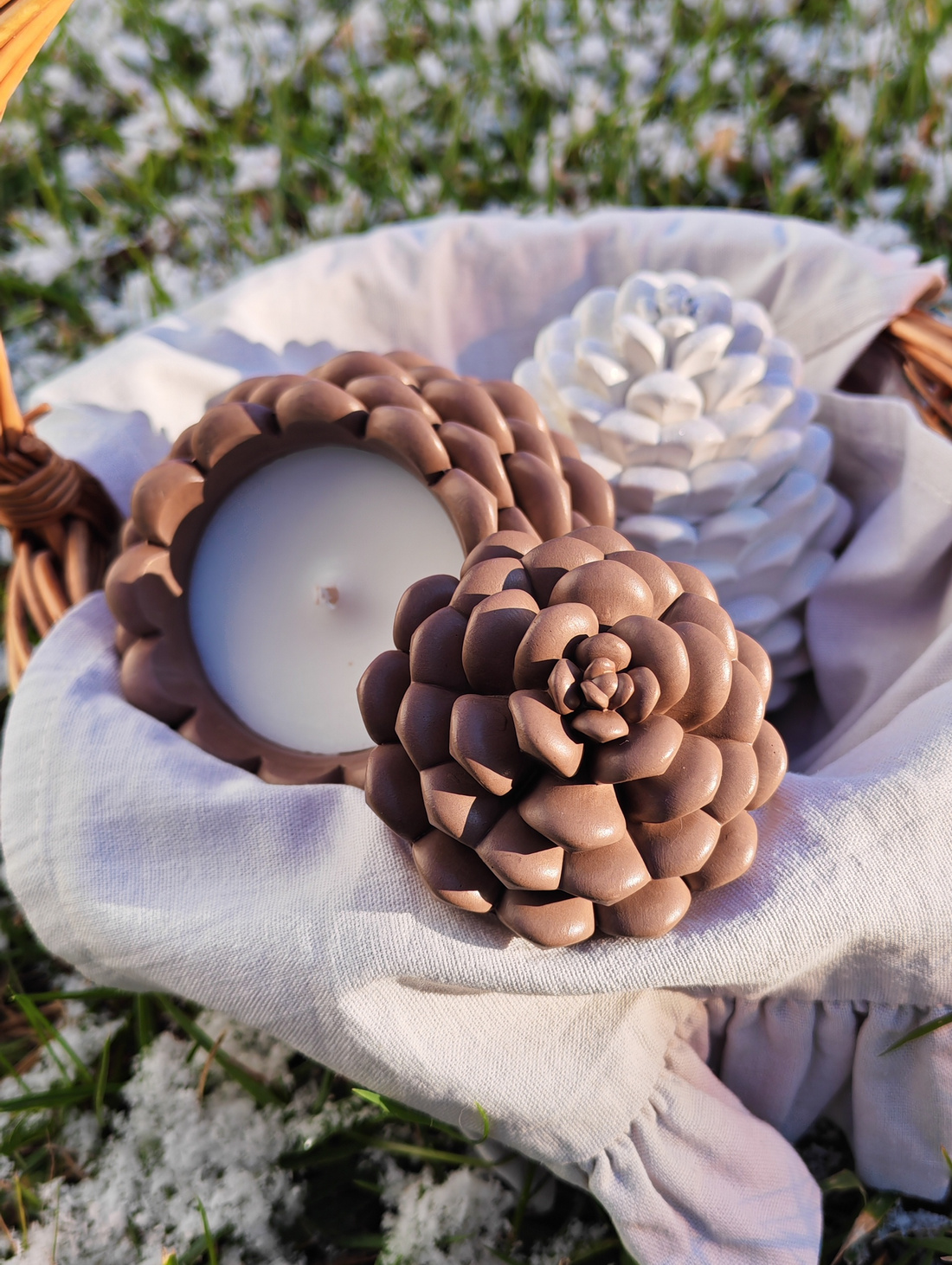 Свеча "Шишка" - фотография товара