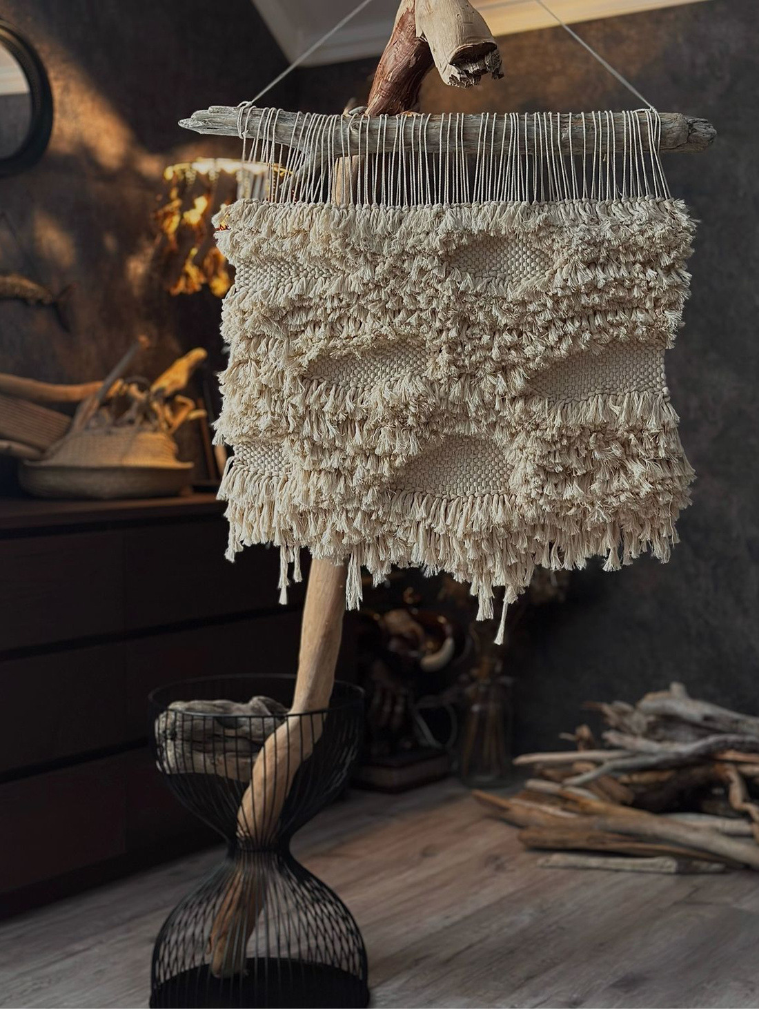 Гобелен "Ваби-саби" из хлопка на дикой коряге - фотография товара