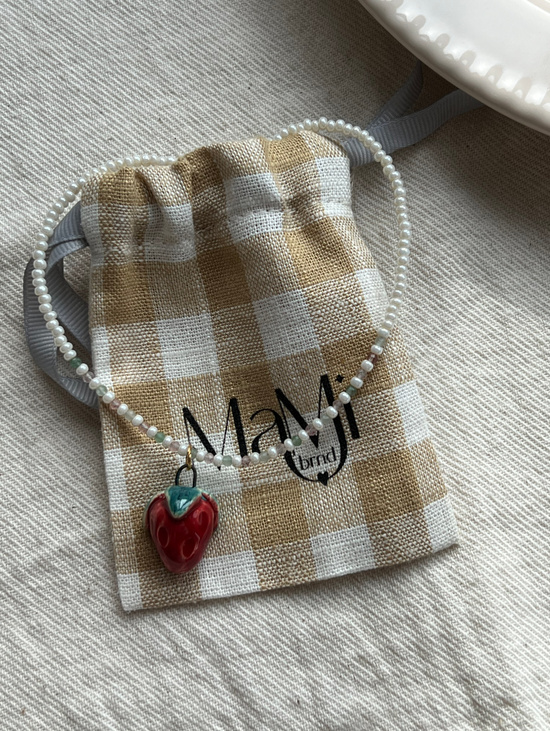 Колье «Клубничка» с керамической подвеской