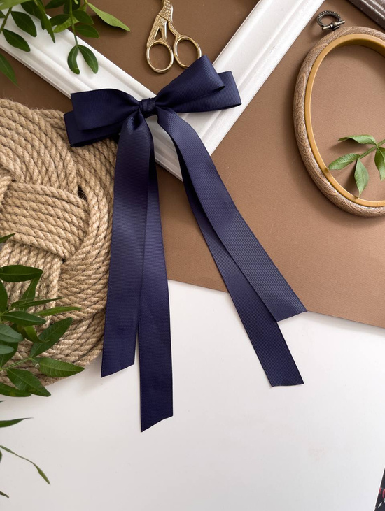 Бант бсиний классический на заколке