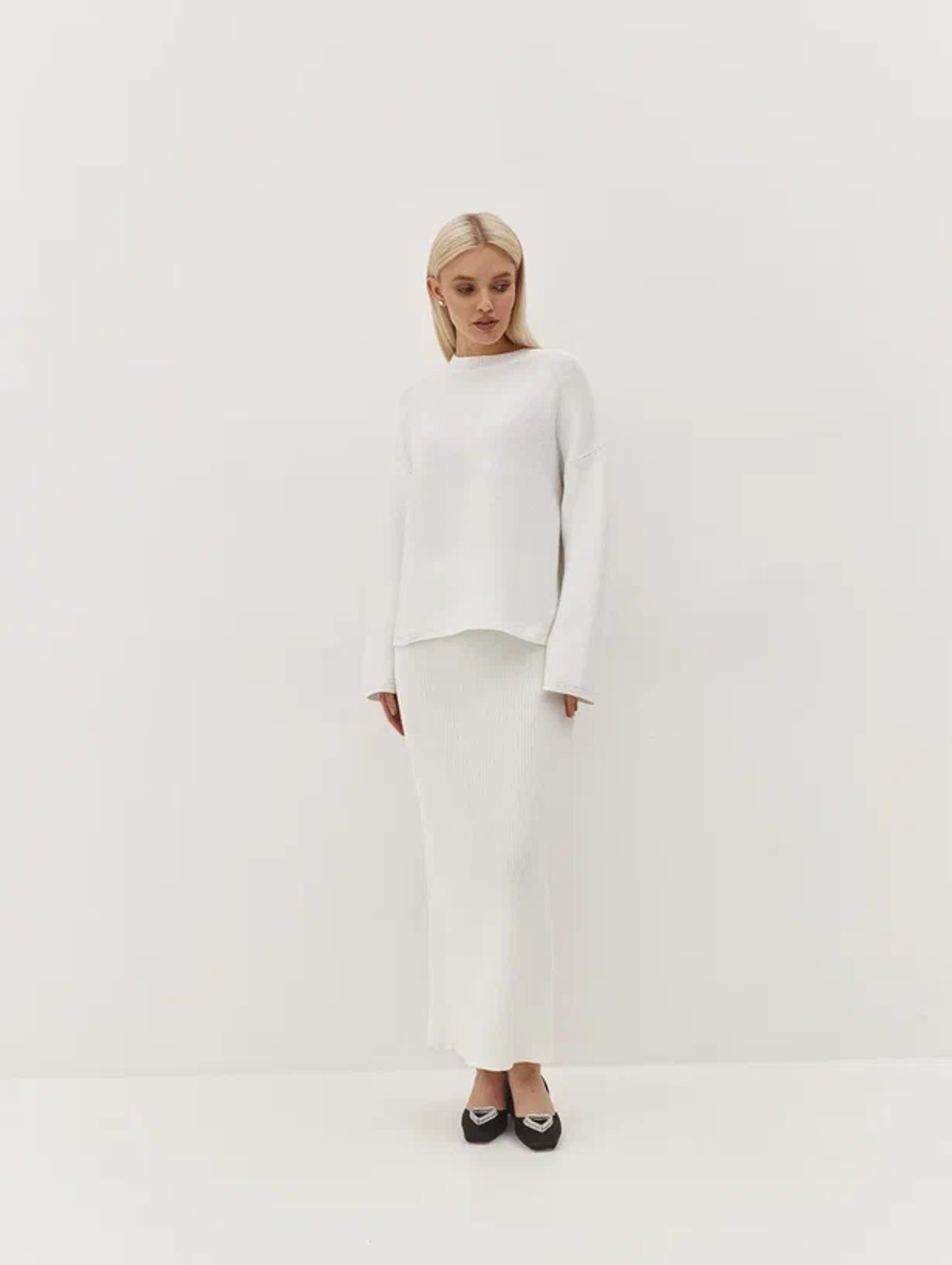 Юбка вязаная длины макси в молочном цвете - фотография товара