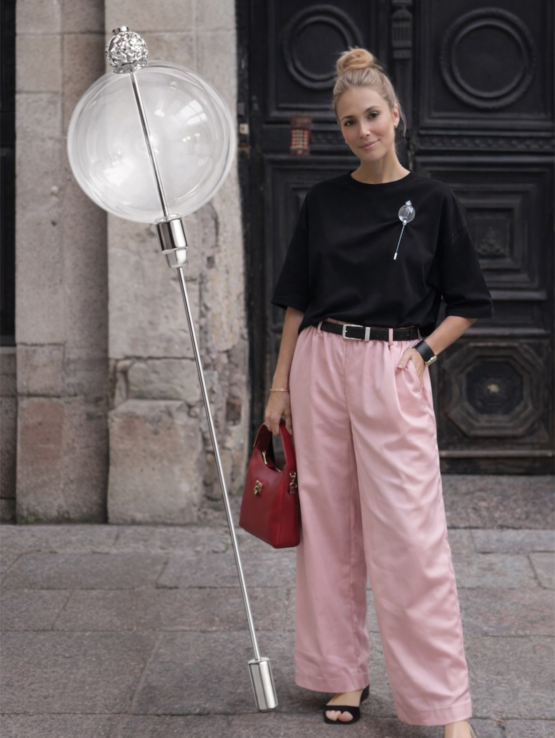 Брошь женская из муранского стекла - фотография товара