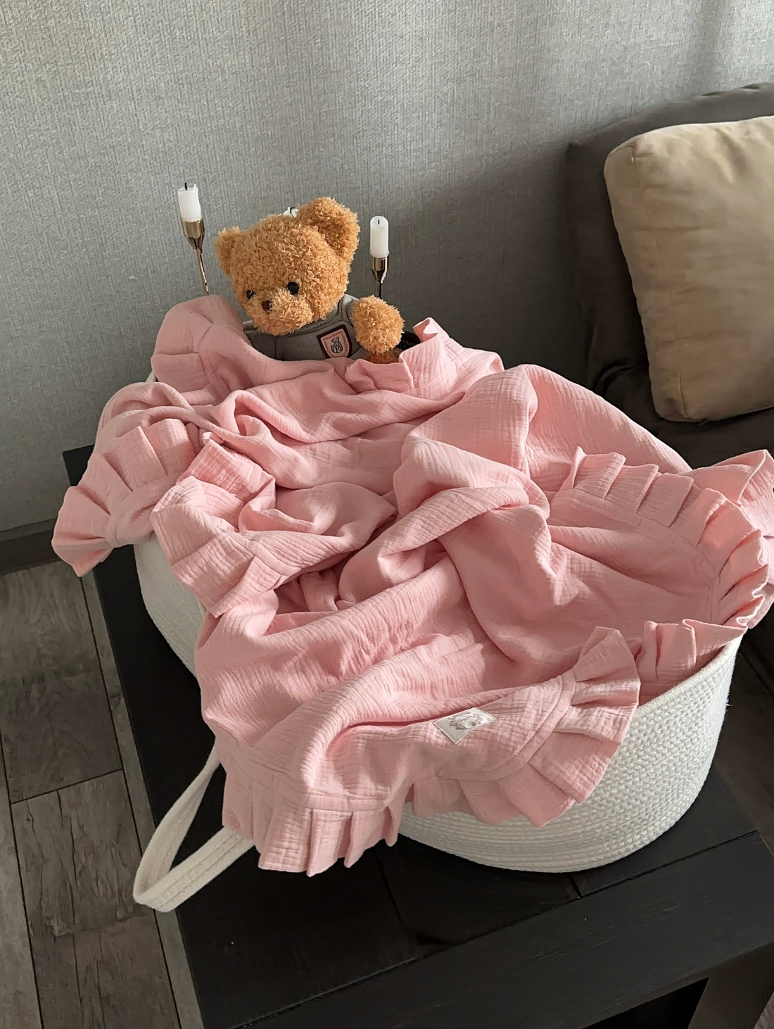 Муслиновый плед с рюшей "Pink" - фотография товара