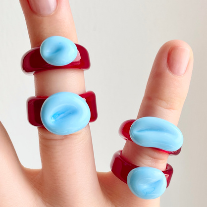 Кольцо стеклянное STKLO Mono Poppy Red & Cheerful Blue