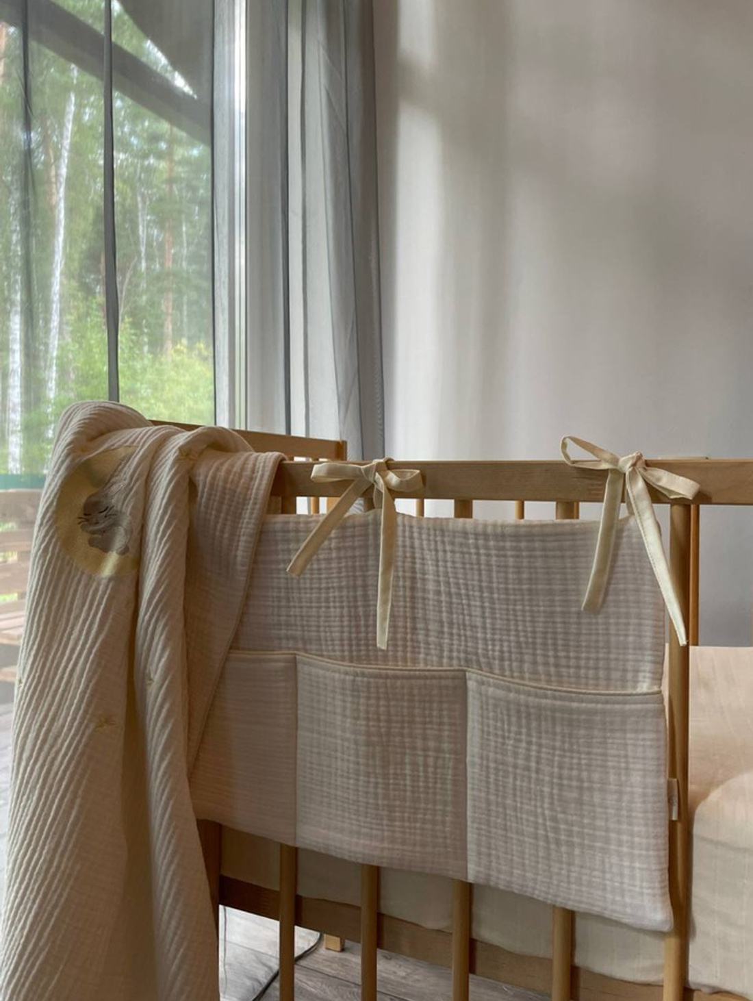 Органайзер на кроватку "Молочный" - фотография товара