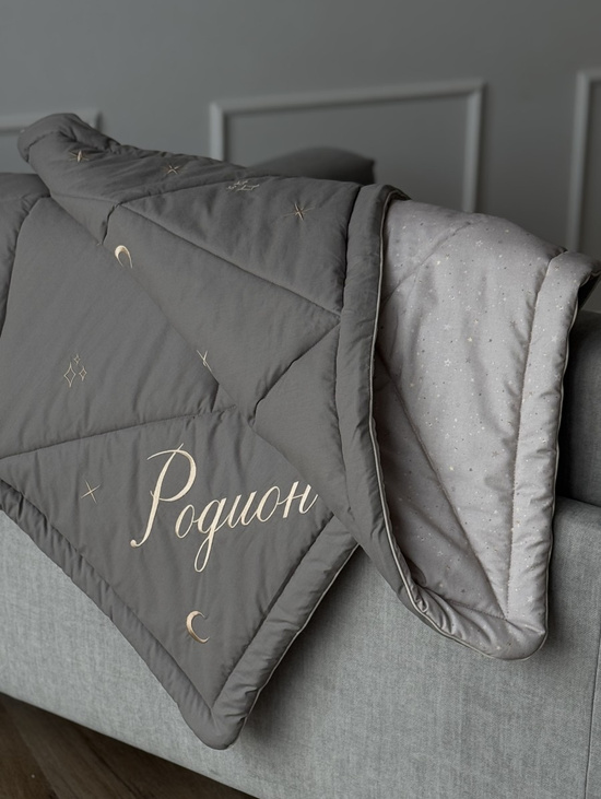 Именное одеяло с вышивкой