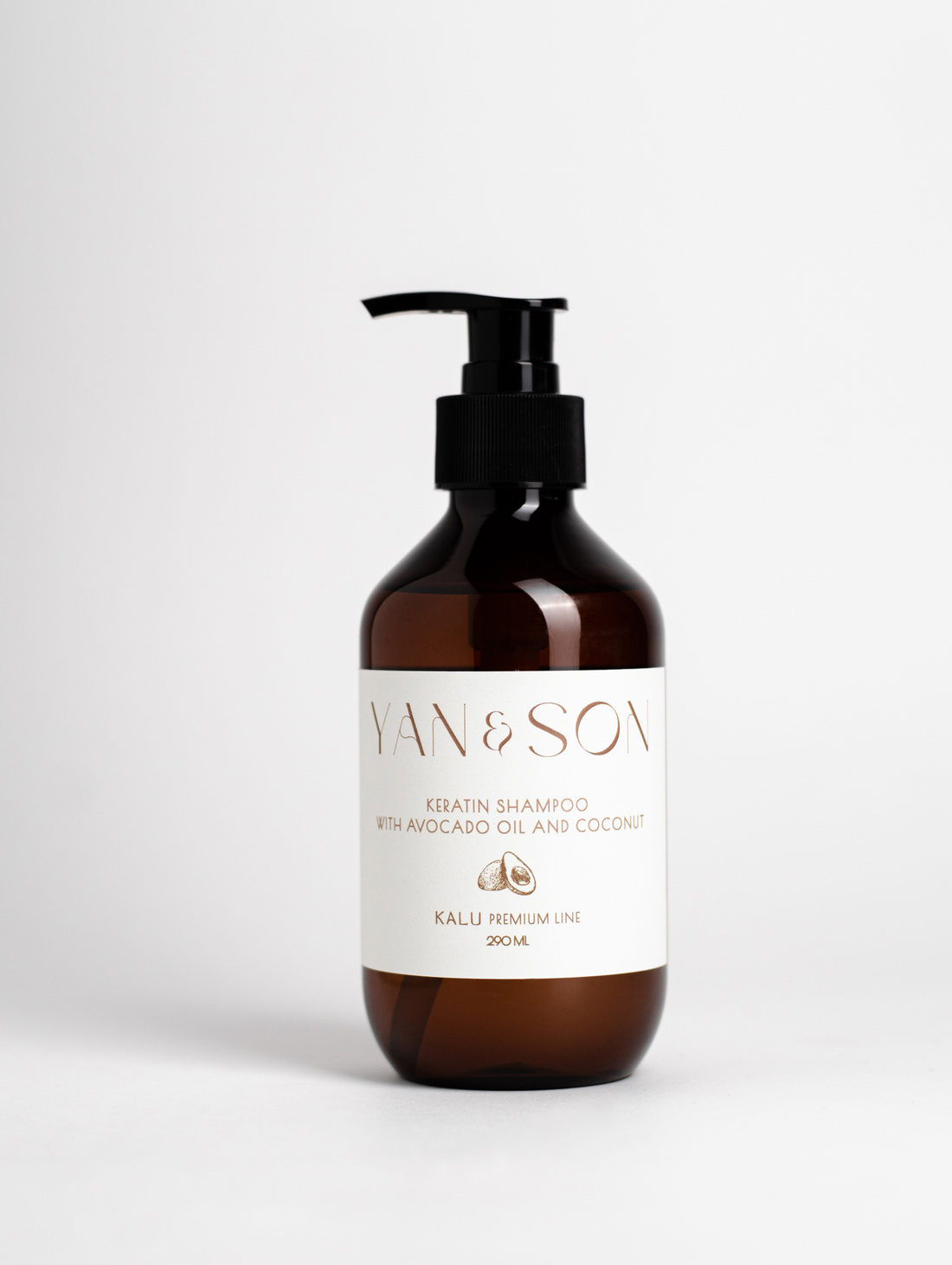 Шампунь "Интенсивное увлажнение волос с гидровансом, маслами авокадо, кокоса, аллантоином и кератином" - фотография товара