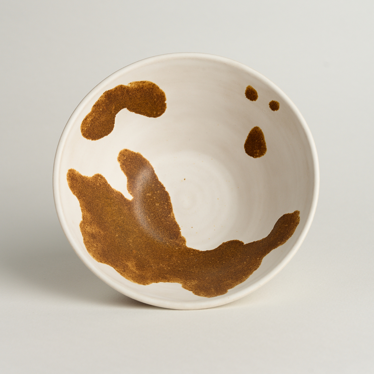 Миска маленькая "Коровка светлая" - фотография товара