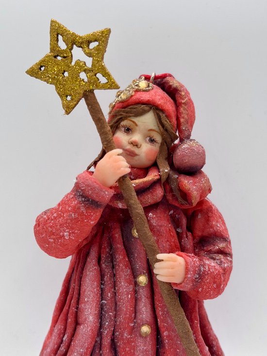 Ватная елочная игрушка "Девочка со звездочкой"
