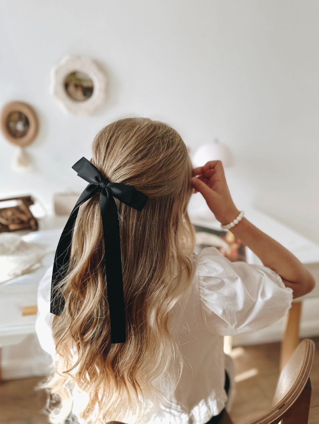 Бант черный классический на заколке - фотография товара