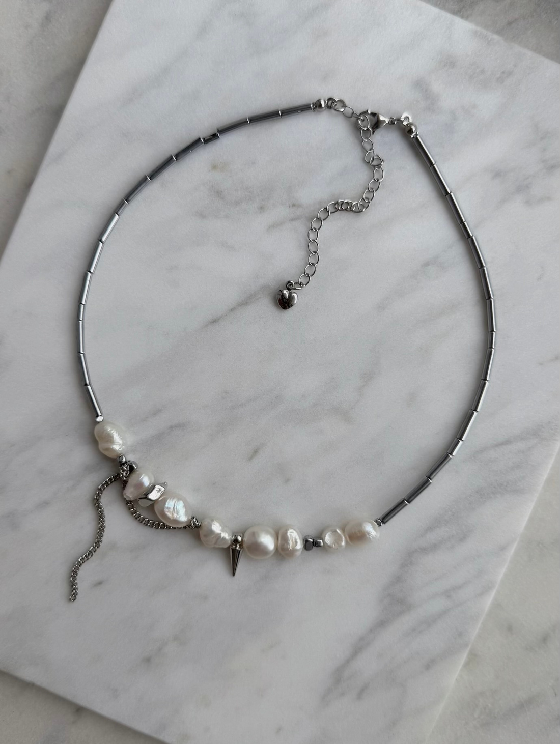 Чокер из гематита и жемчуга - фотография товара