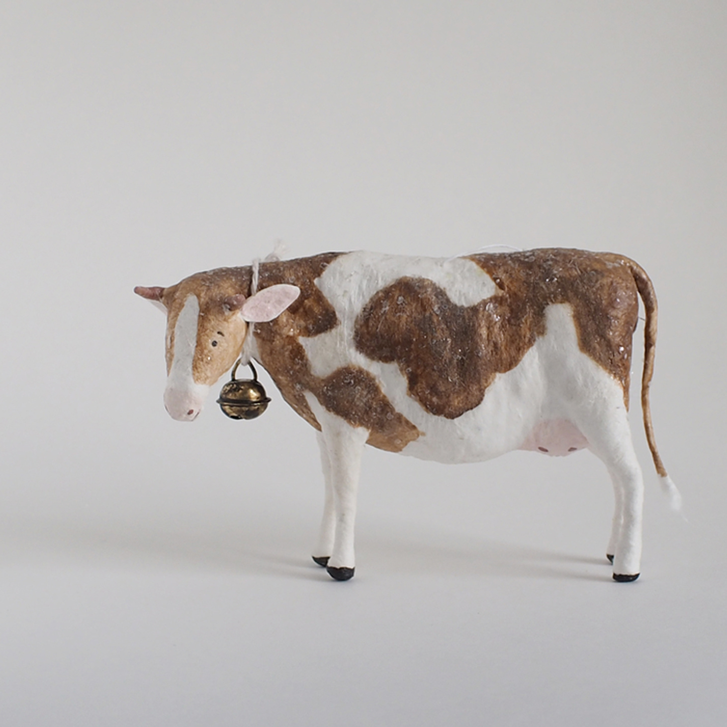 Ёлочная игрушка из ваты "Корова" - фотография товара