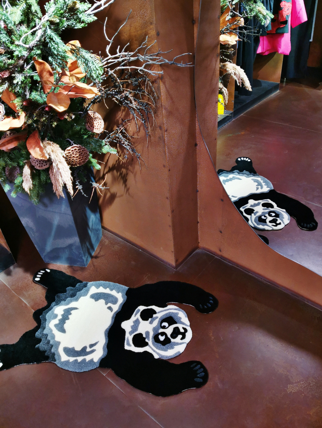 Тафтинговый ковёр "Шкура Не убитой панды"" - фотография товара