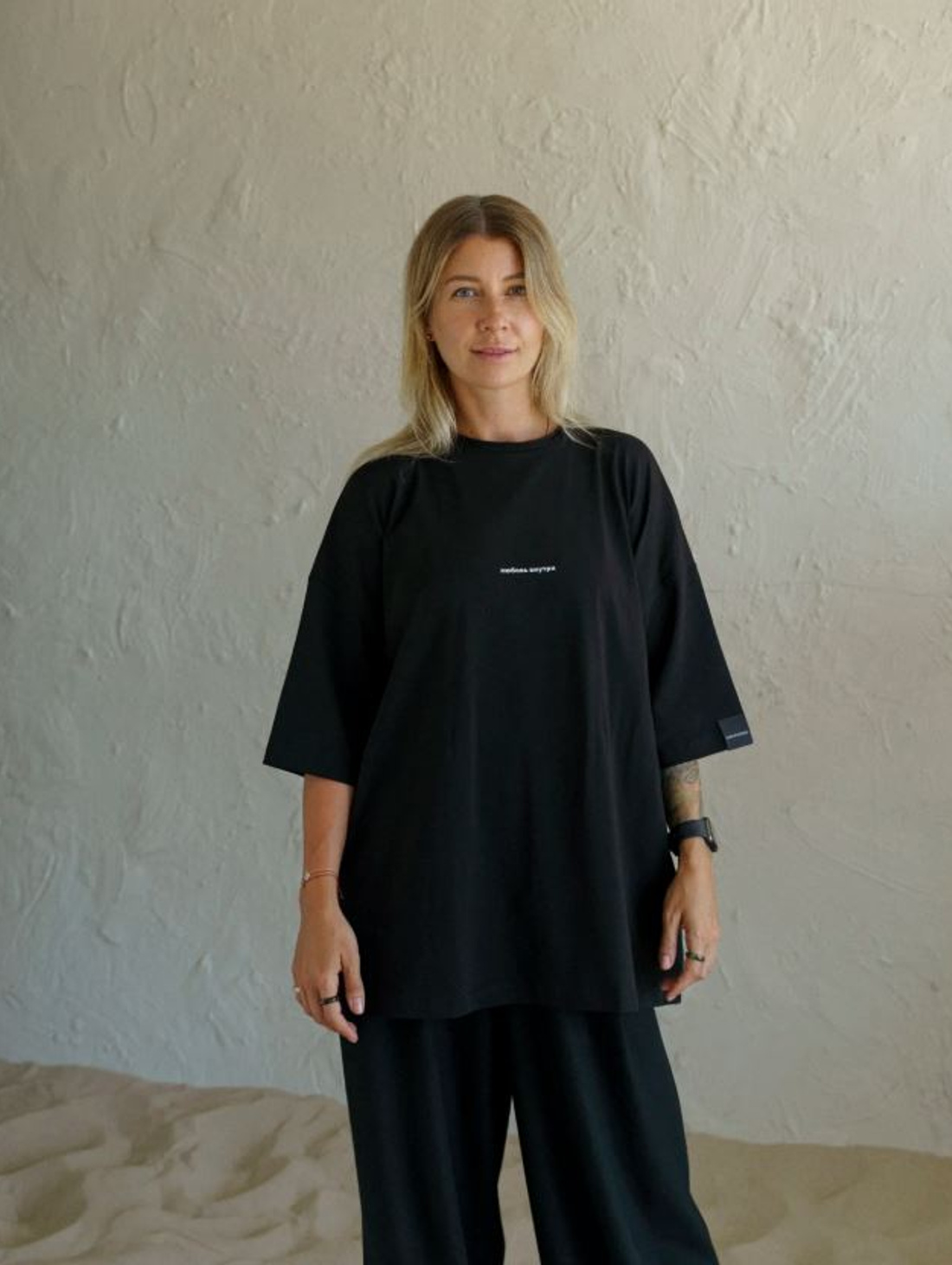 Футболка оверсайз "Чёрная ночь" - фотография товара