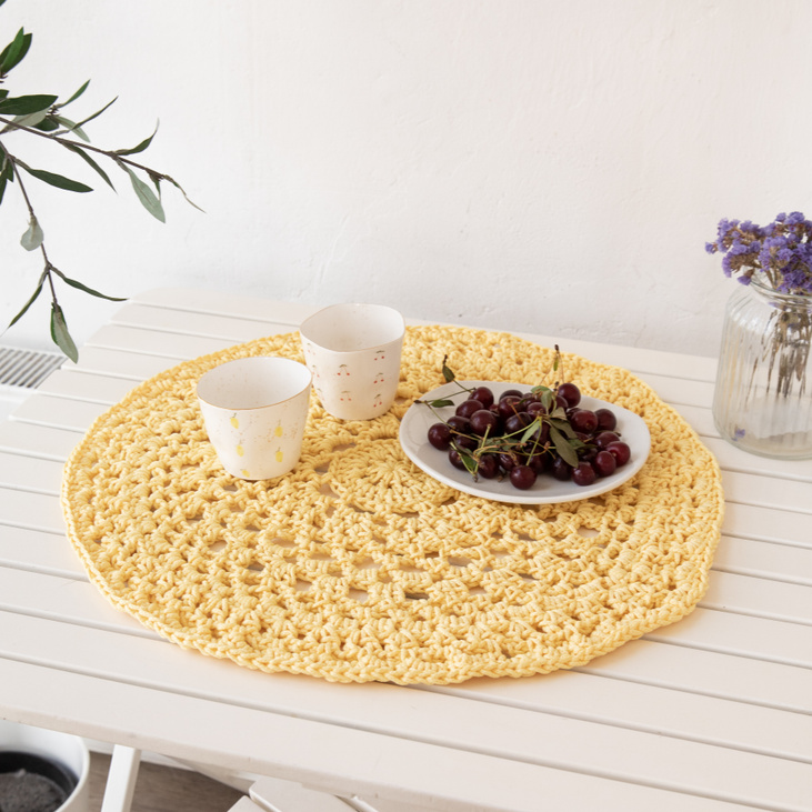 Большая декоративная салфетка