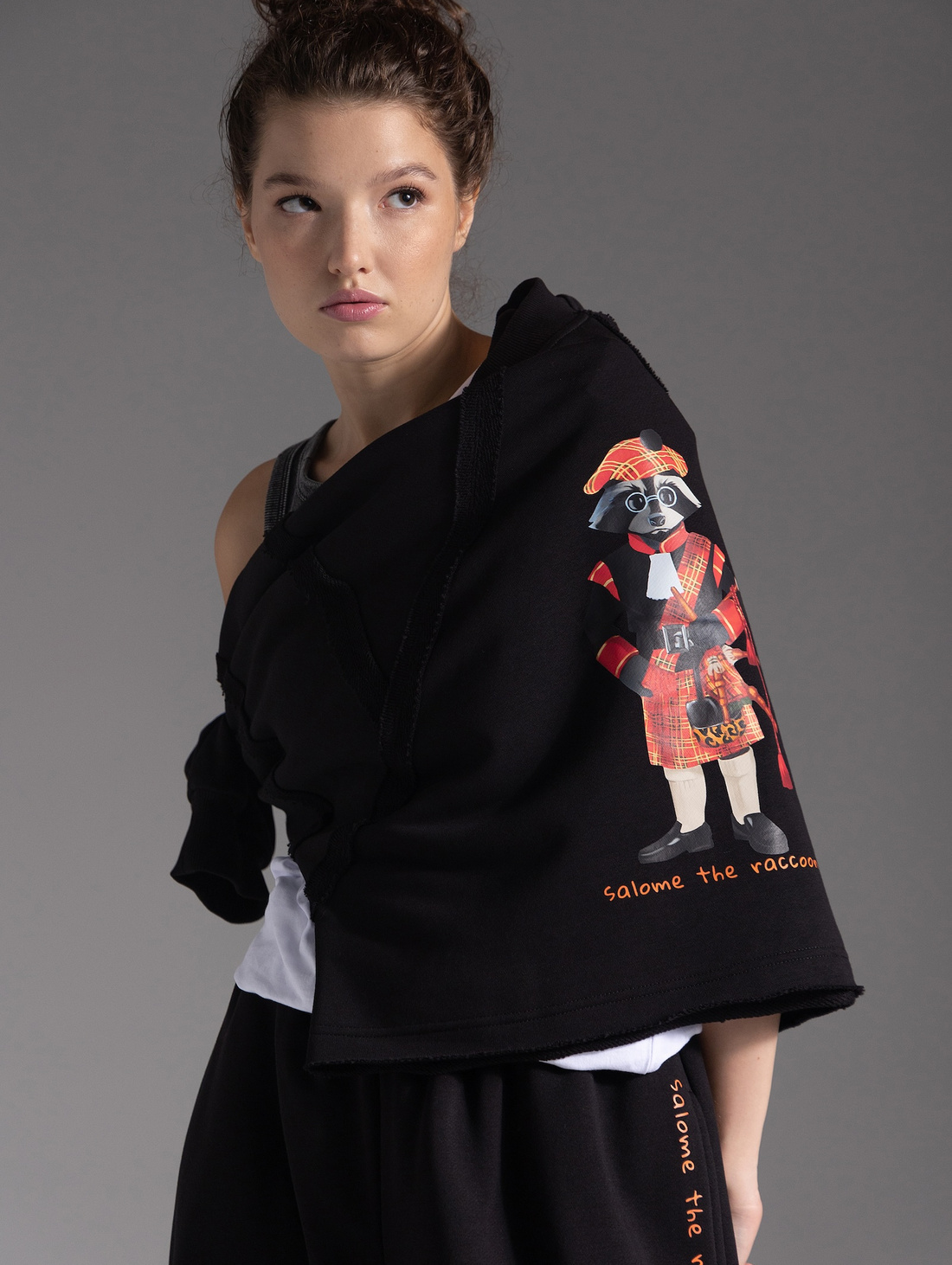 Cвитшот HILLY SKOTT - фотография товара