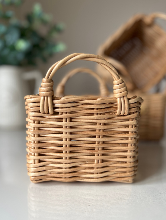 Корзинка квадратная с ручками