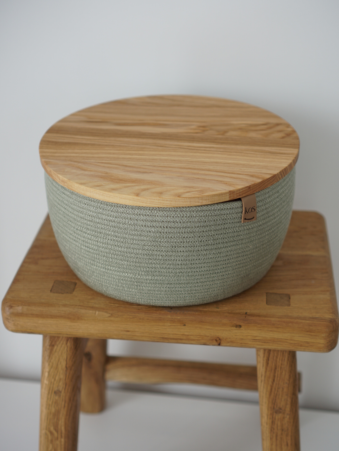 Корзина для хранения с дубовой крышкой, светло-зеленая - фотография товара