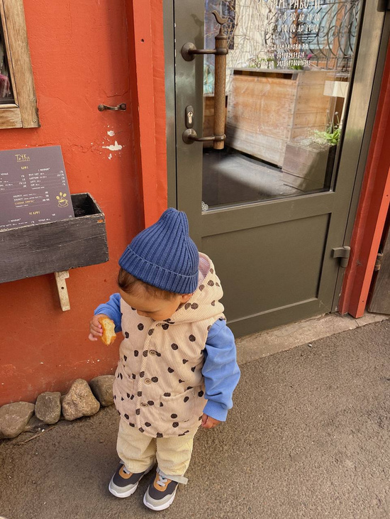 Утепленная стеганая жилетка для малышей