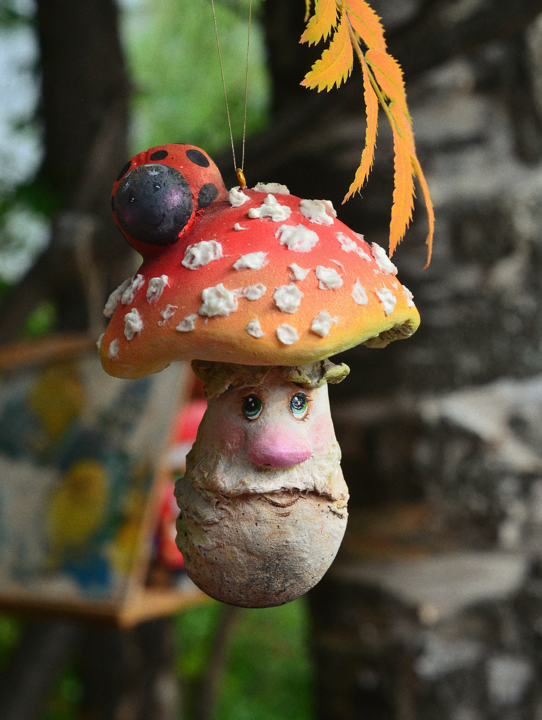 Ёлочная игрушка "Сэр-Мухомор" - фотография товара