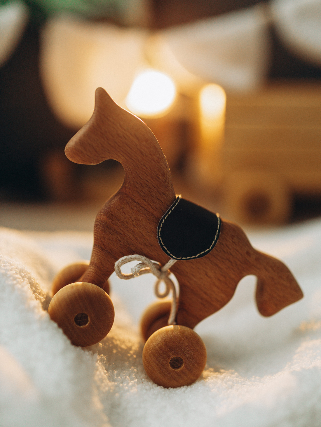 Деревянная лошадка - фотография товара