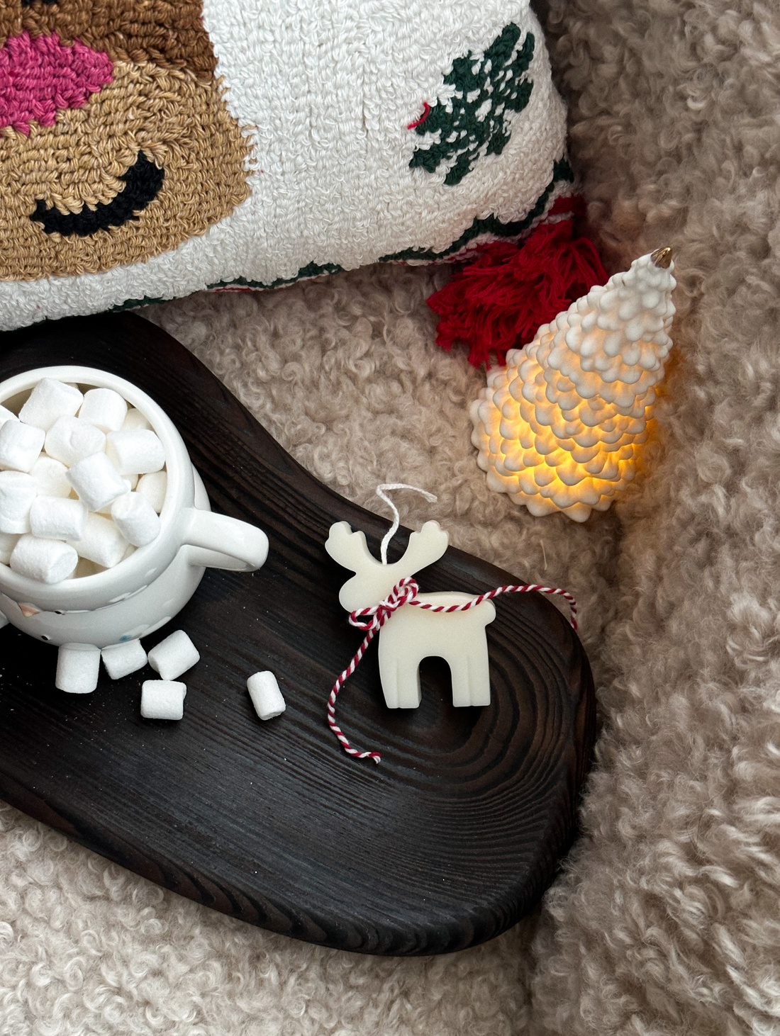 Новогодняя свеча Олень - фотография товара