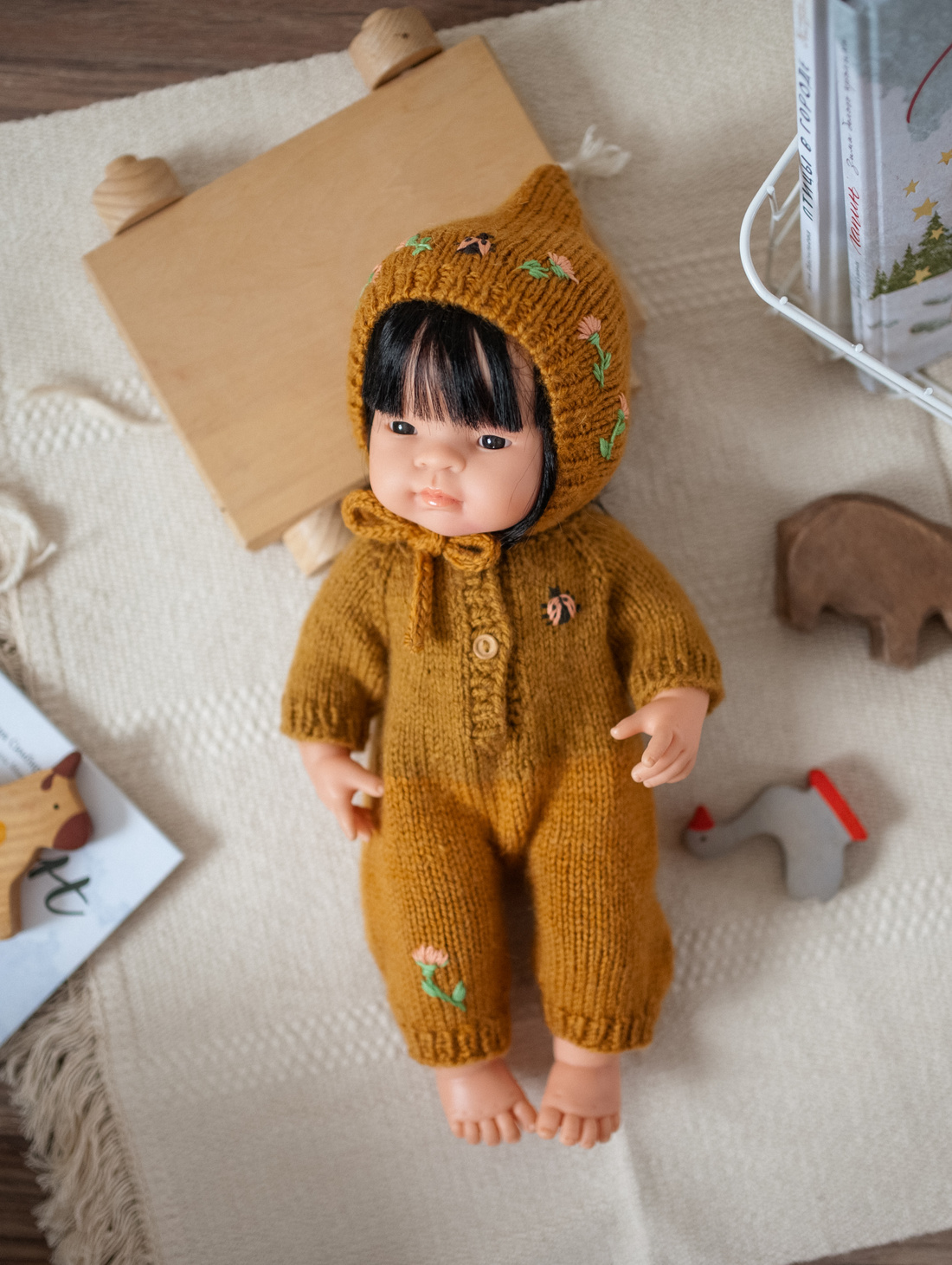 Одежда для куклы Paola Reina, Miniland - фотография товара