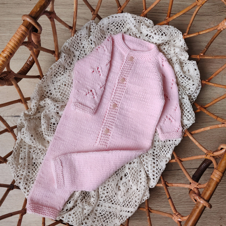 Комбинезон для новорожденной девочки